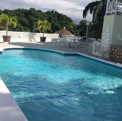 Villa #d1 Castle Wifi King Bed Jamaica Ocho Rios