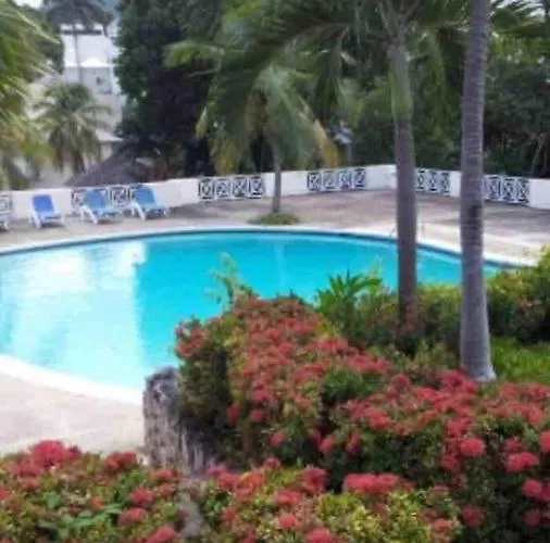 #d1 Castle Wifi King Bed Jamaica *
